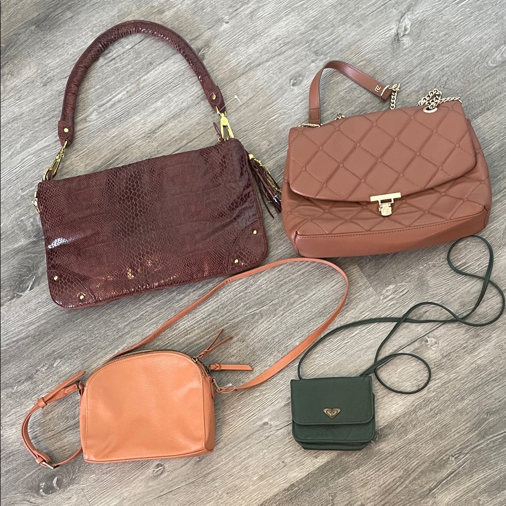 4PURSE BUNDLE NWOT EXCELLENT CONDITION